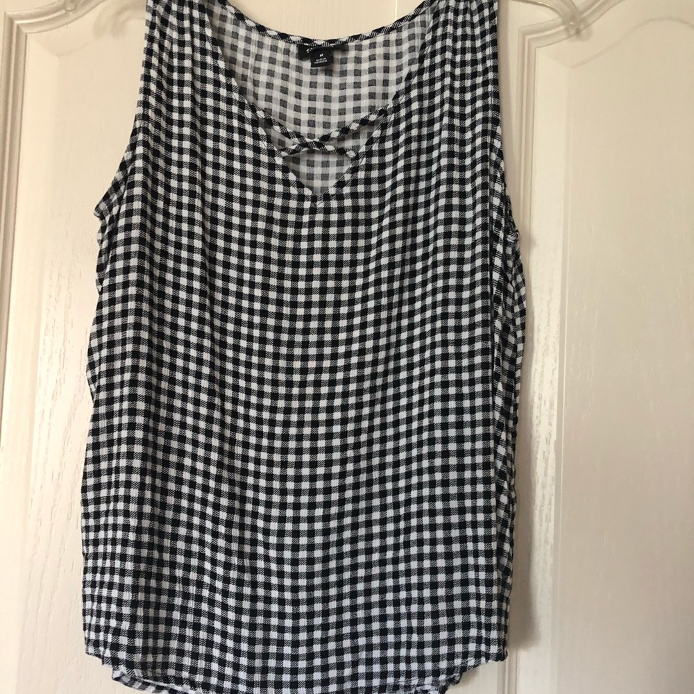 Sleeveless top